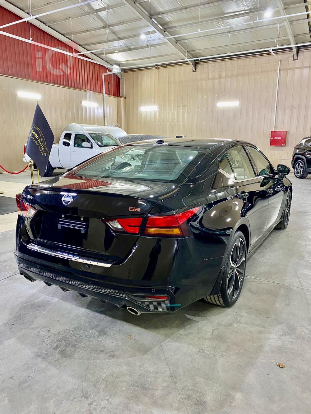 نیسان ئەلتیما